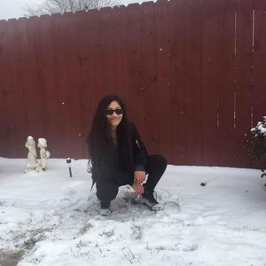 Meet your Posher, Yary